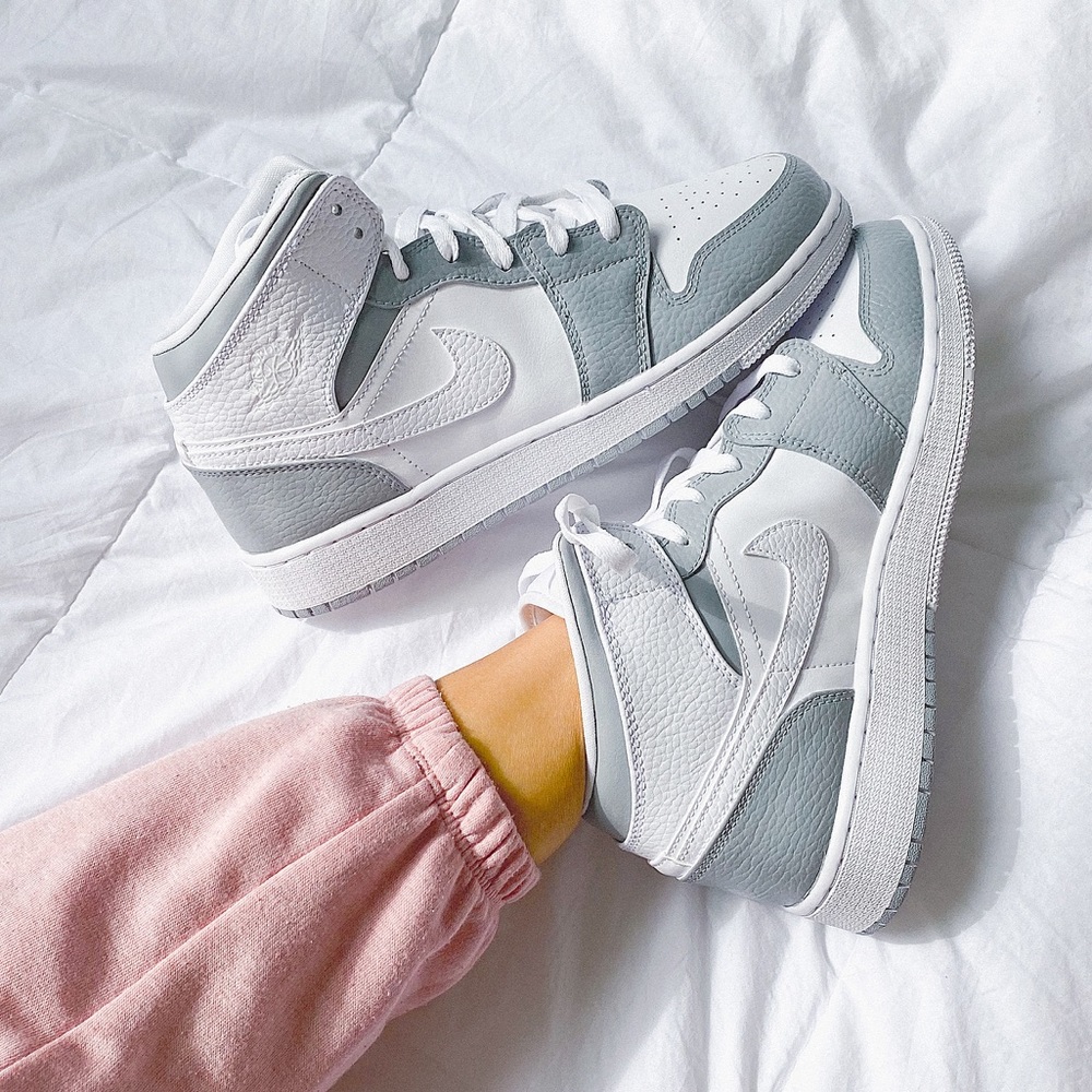 Nike custom light grey air jordan 1 mid sneakers - Picture 2 of 4